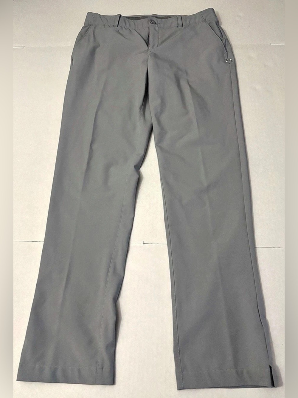 Under Armour Women's  Golf Pant   Size 10 inseam 30”